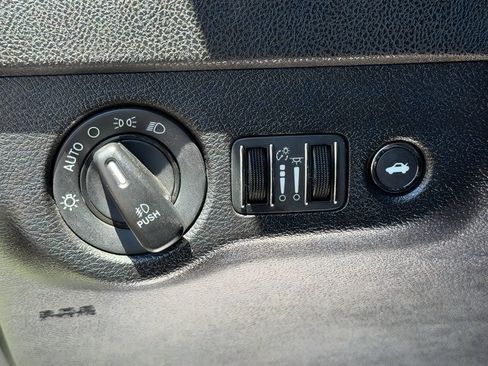 Used 2022 Dodge Charger R/T w/ Blacktop Package RWD image 16