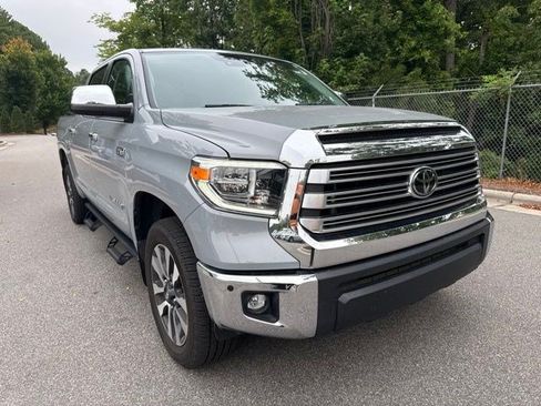 Used 2021 Toyota Tundra Limited w/ Limited Premium Package AWD/4WD image 3