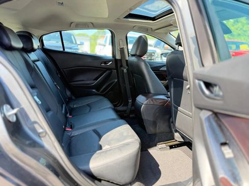 Used 2018 MAZDA MAZDA3 Grand Touring FWD image 14