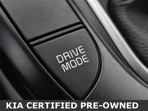 Certified 2025 Kia Soul LX image 24