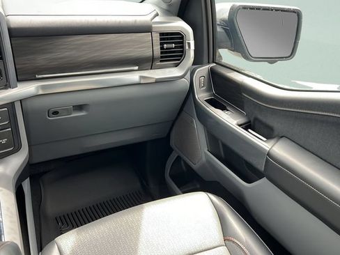 Used 2024 Ford F150 Lariat AWD/4WD image 13