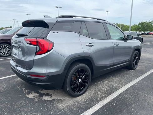 Used 2019 GMC Terrain SLE w/ Driver Convenience Package FWD image 5