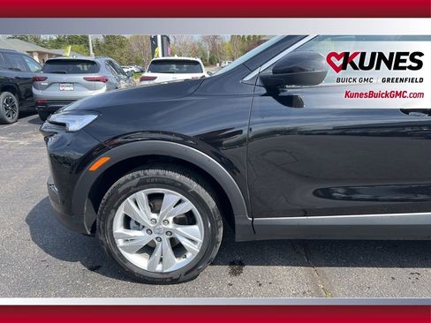 Used 2025 Buick Encore GX Preferred AWD/4WD image 15