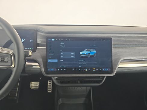 Used 2024 Rivian R1S Adventure Quad AWD/4WD image 29