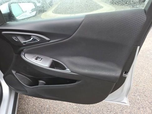 Used 2018 Chevrolet Malibu LT image 51