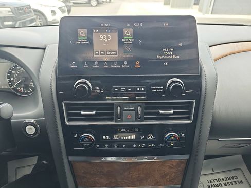 Used 2022 Nissan Armada SL w/ Captain's Chairs Package AWD/4WD image 23