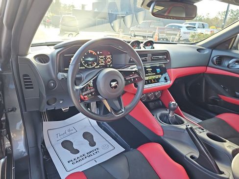 Used 2024 Nissan Z Performance w/ Floor Mat Package image 18