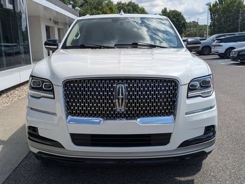 Certified 2023 Lincoln Navigator L Reserve AWD/4WD image 11