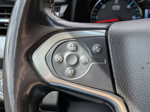 Used 2019 Chevrolet Suburban LT AWD/4WD image 19