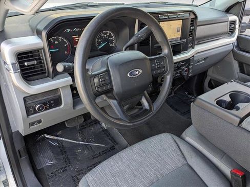 Used 2024 Ford F250 XLT image 9