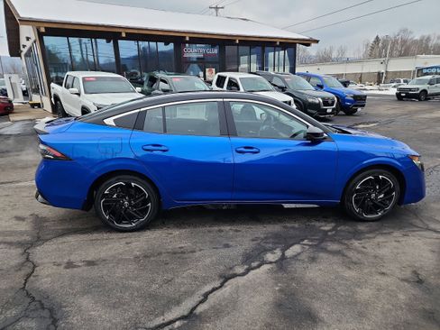 New 2026 Nissan Sentra SR image 9