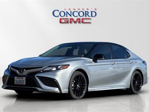 Used 2023 Toyota Camry XSE image 8