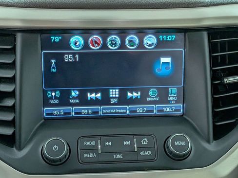 Used 2017 GMC Acadia Denali w/ Technology Package FWD image 18