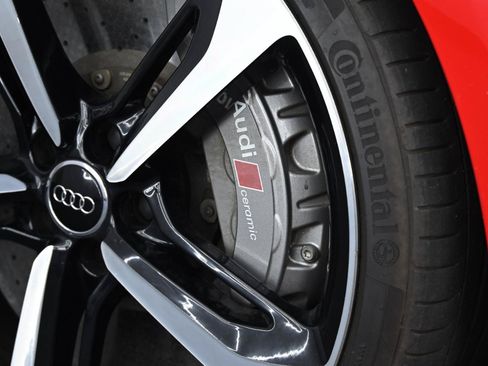 Used 2017 Audi RS 7 Performance AWD/4WD image 11