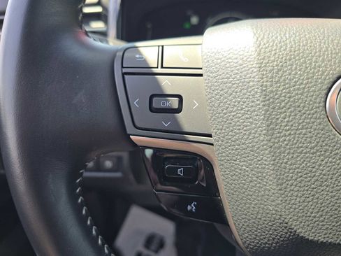 Certified 2025 Toyota Camry SE FWD image 32