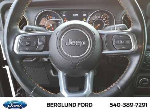 Used 2021 Jeep Gladiator Overland image 19