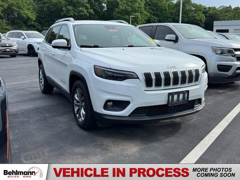 Used 2021 Jeep Cherokee Latitude Lux w/ Comfort/Convenience Group FWD image 1