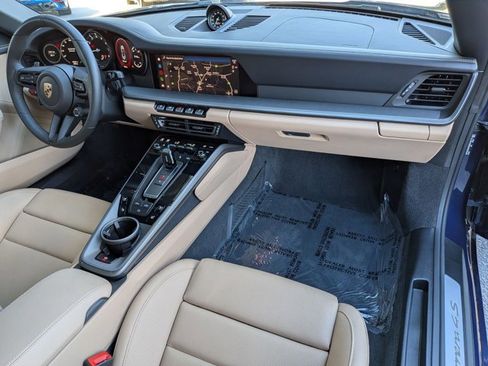 Used 2024 Porsche 911 Carrera 4S image 27