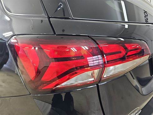 Certified 2023 Chevrolet Equinox LT image 39