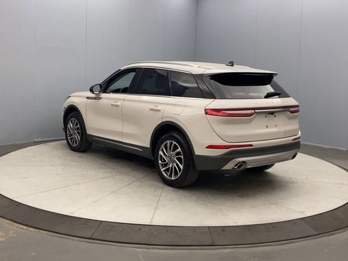 Used 2022 Lincoln Corsair AWD w/ Equipment Group 101A image 3
