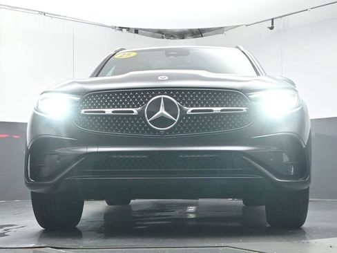 Used 2025 Mercedes-Benz GLC 300 w/ AMG Line image 36