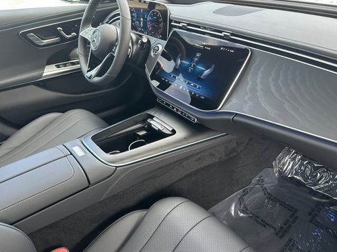 New 2026 Mercedes-Benz E 350 4MATIC Sedan image 15