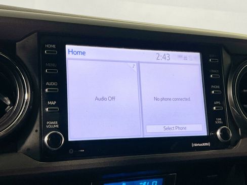 Used 2022 Toyota Tacoma TRD Off-Road image 28