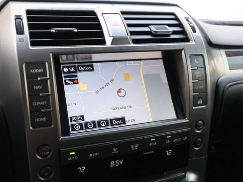 Used 2017 Lexus GX 460 Premium w/ Premium Package AWD/4WD image 42
