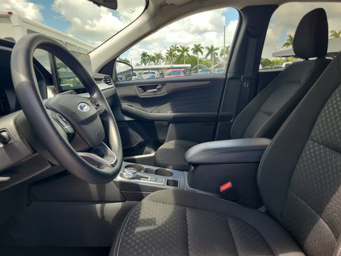 Certified 2025 Ford Escape Active w/ Tech Pack #1 FWD image 12