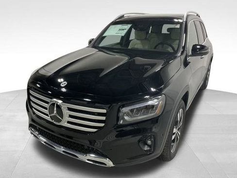 Used 2025 Mercedes-Benz GLB 250 GLB 250 image 4