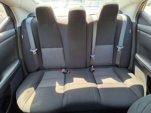 Used 2025 Nissan Sentra SV FWD image 34