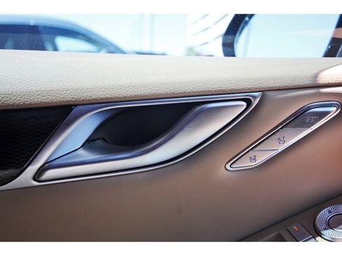 Used 2025 Genesis G80 2.5T image 23