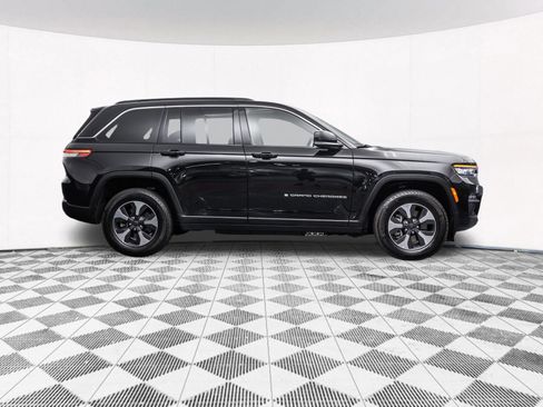 Used 2024 Jeep Grand Cherokee Limited 4xe AWD/4WD image 12