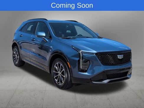 Used 2024 Cadillac XT4 Sport w/ Cold Weather Package AWD/4WD image 8