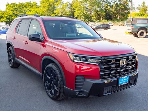 New 2026 Honda Pilot Black Edition image 4