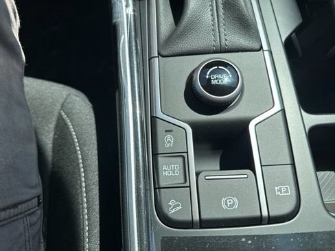 New 2026 Kia Sorento LX FWD image 34
