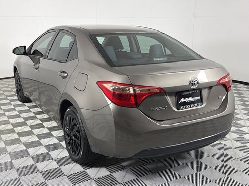 Used 2019 Toyota Corolla LE image 7