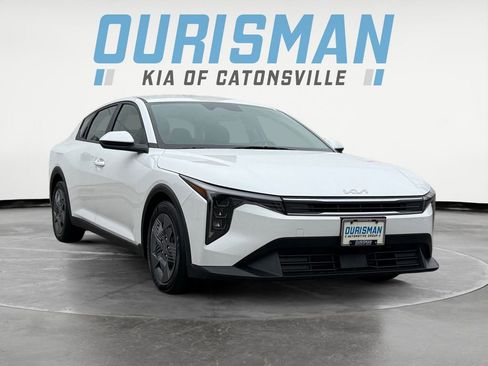 Used 2025 Kia K4 LX image 1