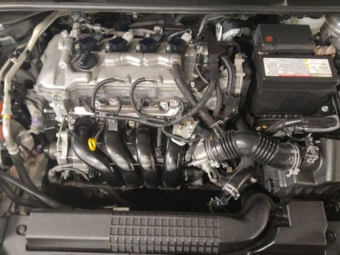 Used 2020 Toyota Corolla L FWD image 30