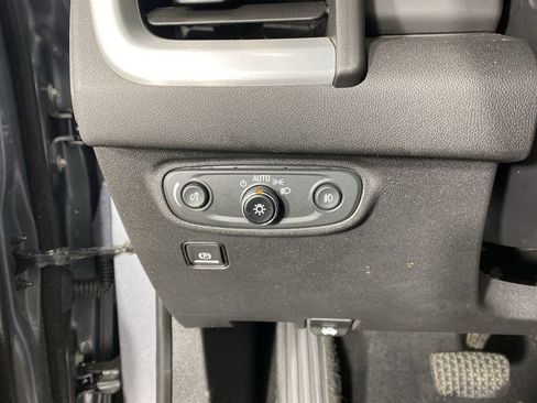 Certified 2021 GMC Terrain SLT image 20