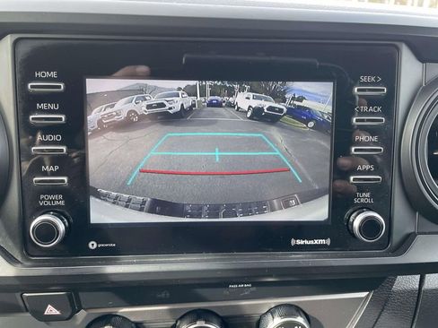 Used 2022 Toyota Tacoma SR image 39