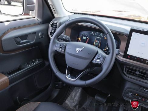 Used 2025 Ford Bronco Sport Outer Banks AWD/4WD image 40