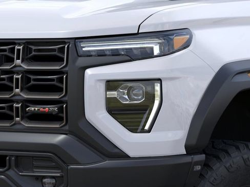 New 2026 GMC Canyon AT4X w/ AT4X AEV Edition AWD/4WD image 11