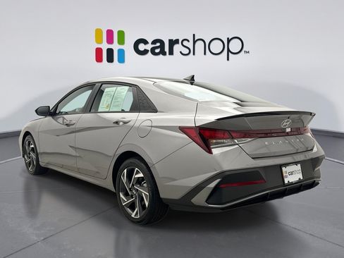 Used 2025 Hyundai Elantra Sport w/ Cargo Package FWD image 3