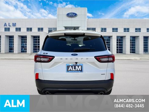 Used 2025 Ford Escape ST-Line w/ Equipment Group 301A image 7