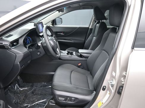 Certified 2023 Toyota Venza LE AWD/4WD image 18