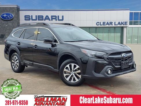 Used 2023 Subaru Outback Premium image 1