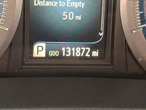 Used 2018 Toyota Sienna XLE image 23