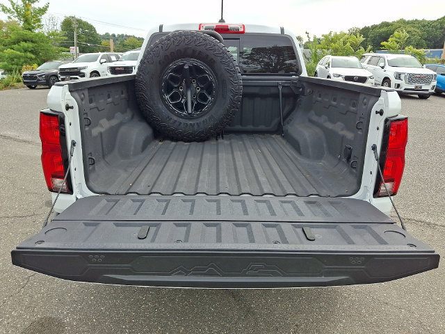 Used 2025 Chevrolet Colorado ZR2 w/ ZR2 Bison Edition AWD/4WD image 32