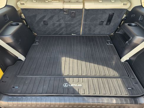 Used 2021 Lexus GX 460 Premium w/ Premium Package image 40